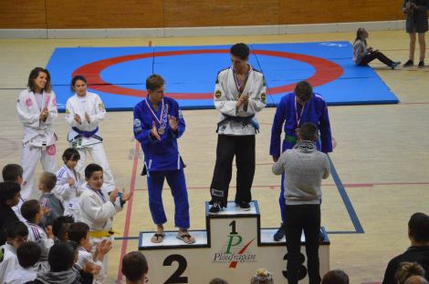 12109883_777935695651150_4437219187190666331_o